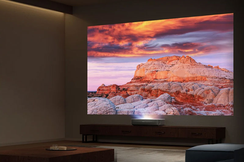 Hisense PL2 Lifestyle