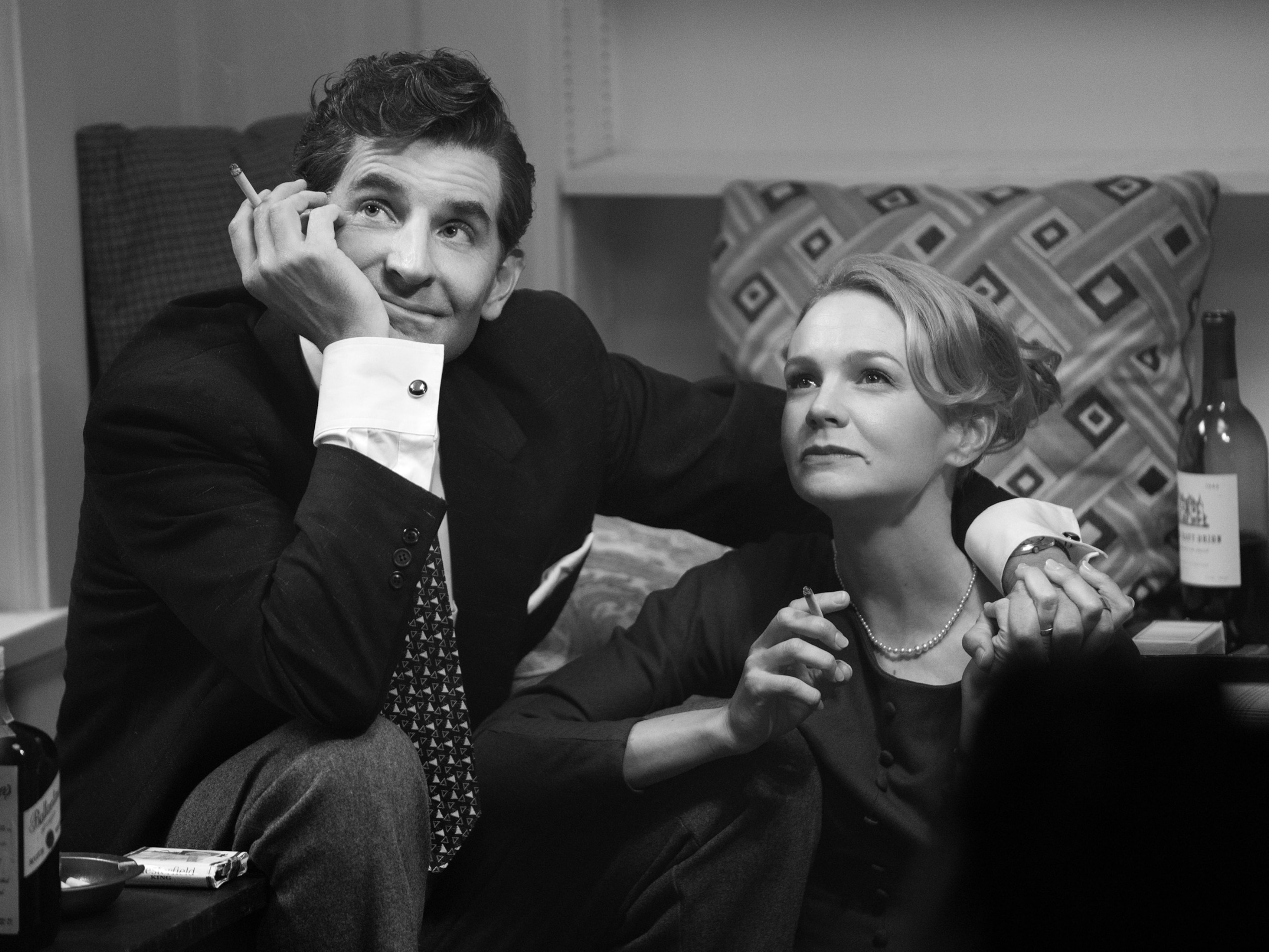 PHOTO: Bradley Cooper appears as Leonard Bernstein and Carey Mulligan as Felicia Montealegre in "Maestro."
