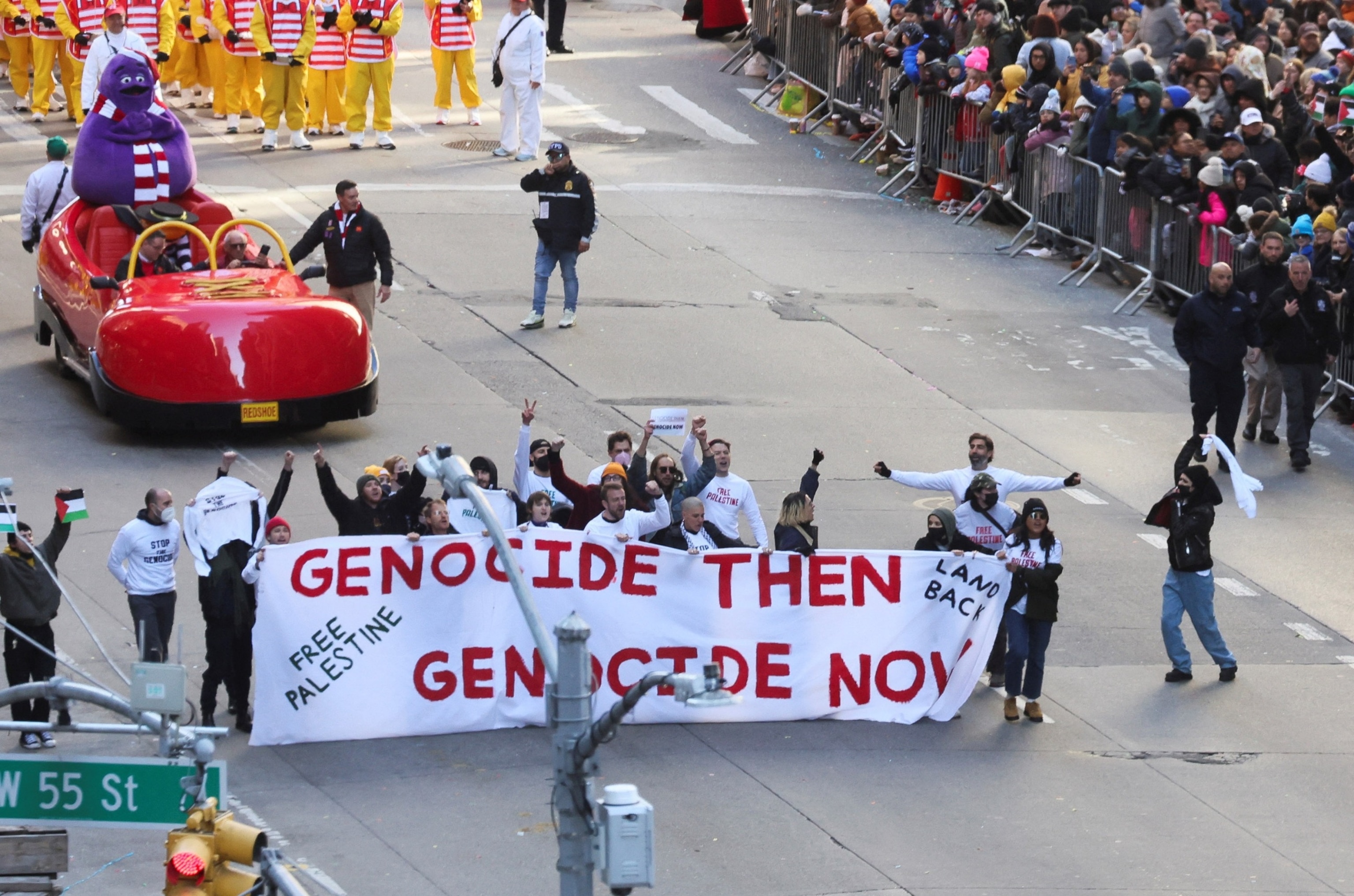 PHOTO: People demonstrate during the 97th Macy's Thanksgiving Day Parade, in Manhattan, New York City, Nov. 23, 2023.